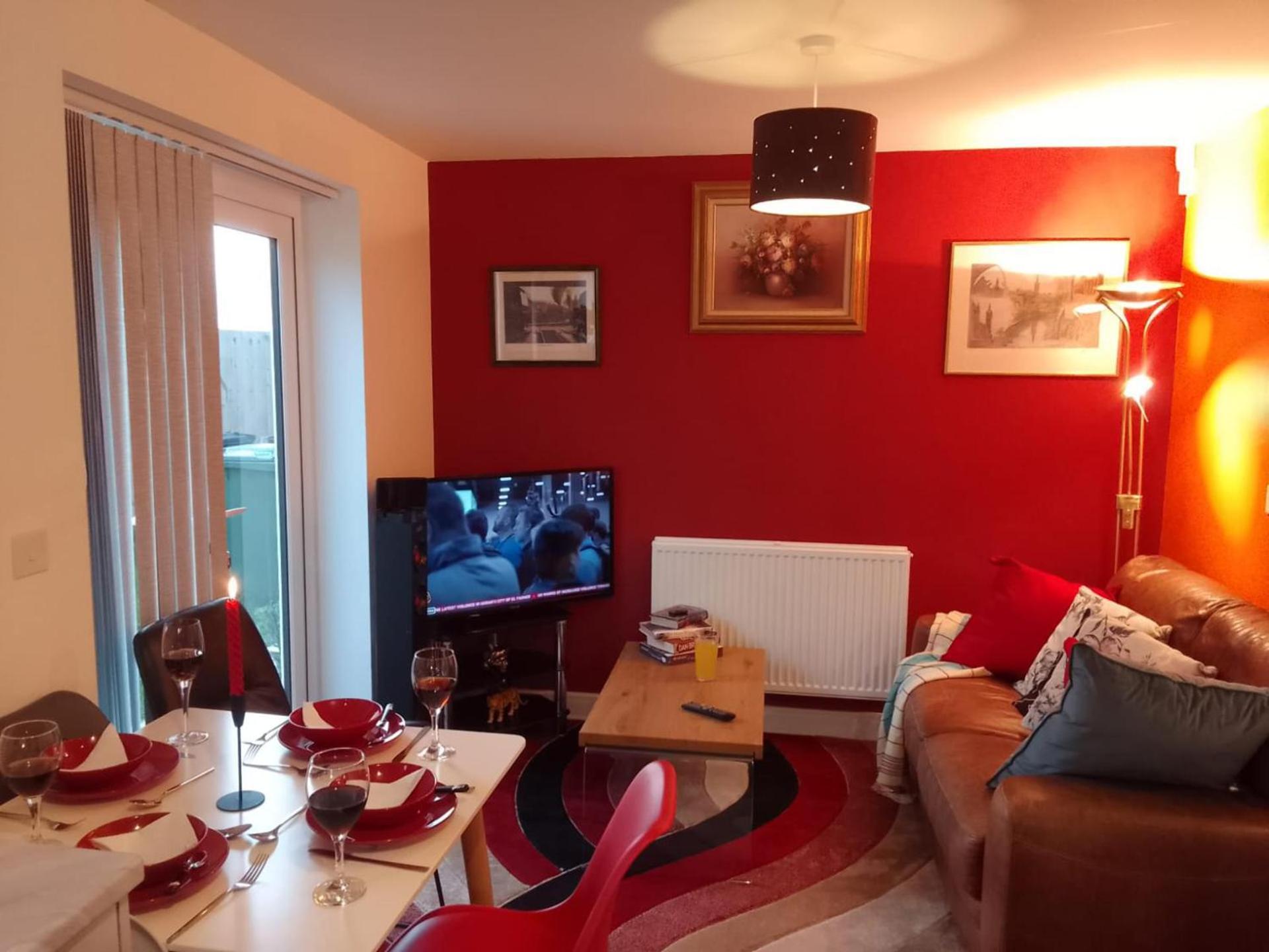 Ideal Home & Cottage Inviting 4 Bedroom Apartments Walsall Eksteriør billede